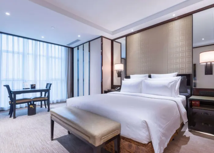 Wyndham Grand Plaza Royale Ningbo
